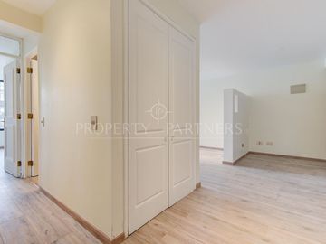 Departamento renovado en barrio residencial El Vergel, ideal inversión, Providencia