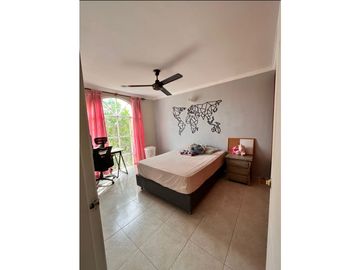 VENTA DE CASA EN LA CASTELLANA DE MONTERA