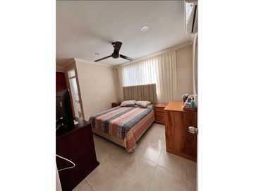 VENTA DE CASA EN LA CASTELLANA DE MONTERA