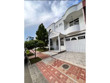 VENTA DE CASA EN LA CASTELLANA DE MONTERA