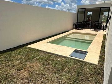 Casa en venta una planta Mérida Yucatán, Privada Morera Cholul