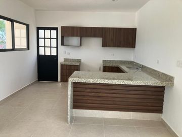 Casa en venta una planta Mérida Yucatán, Privada Morera Cholul