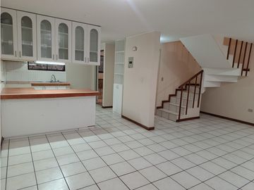 VENTA DE CASA EN EL VALLE DE LOS CHILLOS / SILPER