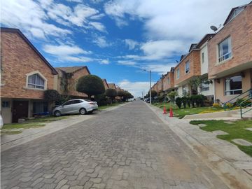 VENDO CASA EN BELLAVISTA DE CARRETAS 3 HAB + SOTANO AN