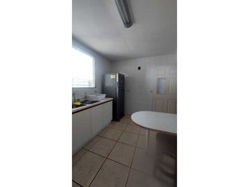 Se vende casa en Brisas del Golf- Piscina