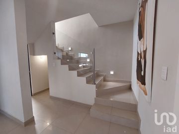 CASA EQUIPADA EN VENTA (MODELO CELTA) CERCA DE PUENTE ZARAGOZA, CD JUAREZ