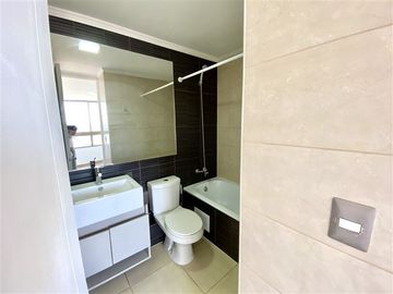 Departamento en Venta en Avenida Manuel Antonio Matta / Carmen