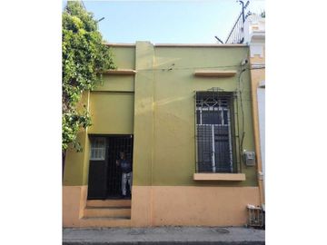 Casa sector Comercial en Centro histórico de Santa Marta.