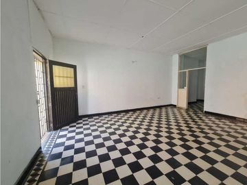 Casa sector Comercial en Centro histórico de Santa Marta.