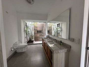 SE VENDE CASA RECIÉN REMODELADA CONDOMINIO EL PEÑÓN GIRARDOT