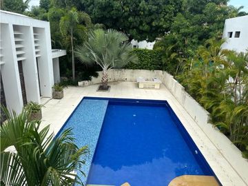SE VENDE CASA RECIÉN REMODELADA CONDOMINIO EL PEÑÓN GIRARDOT