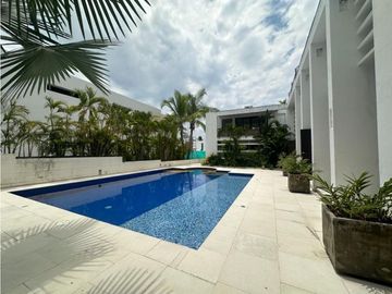 SE VENDE CASA RECIÉN REMODELADA CONDOMINIO EL PEÑÓN GIRARDOT