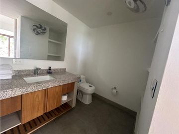 SE VENDE CASA RECIÉN REMODELADA CONDOMINIO EL PEÑÓN GIRARDOT