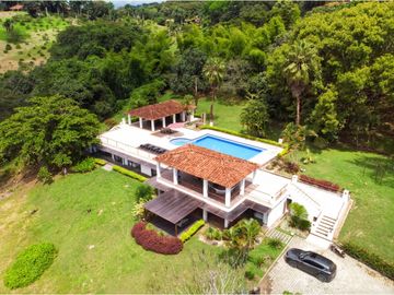 Finca para la venta en la Pintada