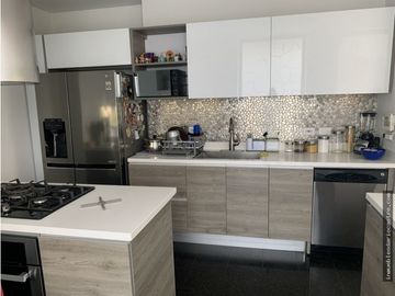 Casa para venta y arriendo de 402 metros Cerros de Suba