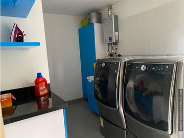 Casa para venta y arriendo de 402 metros Cerros de Suba