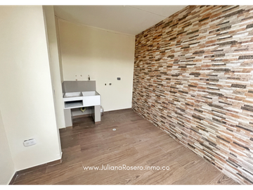 VENDO CASA EN VERSALLES (AMPLIADA Y REMODELADA)