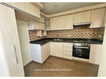 VENDO CASA EN VERSALLES (AMPLIADA Y REMODELADA)