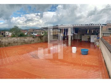 VENDO CASA BIFAMILIAR EN VILLA DEL NORTE