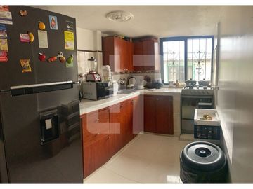 VENDO CASA BIFAMILIAR EN VILLA DEL NORTE