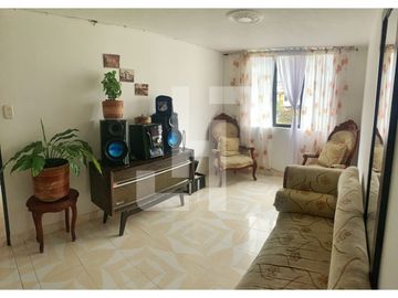 VENDO CASA BIFAMILIAR EN VILLA DEL NORTE