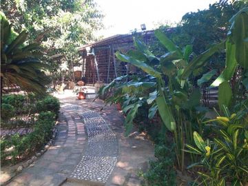 FINCA EN BONDA-SANTA MARTA