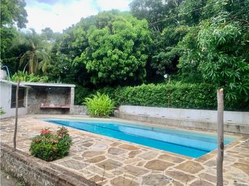 FINCA EN BONDA-SANTA MARTA