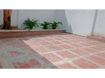 CASA EN VENTA -SECTOR BAVARIA
