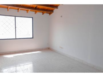 CASA EN VENTA -SECTOR BAVARIA