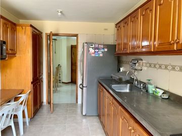CASA EN CONJUNTO CERRADO RODADERO RESERVADO