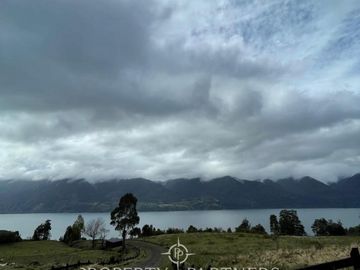 ¡Oportunidad! Espectacular Vista en Parcela   Lago Riñihue, Ribera Sur Los Lagos.