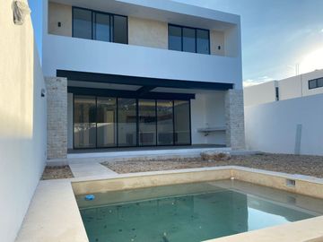 Residencia en venta! privada con amenidades al norte de la ciudad! Conkal!