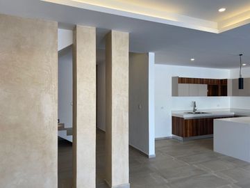 Residencia en venta! privada con amenidades al norte de la ciudad! Conkal!