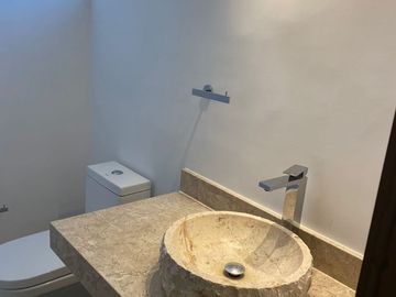 Residencia en venta! privada con amenidades al norte de la ciudad! Conkal!
