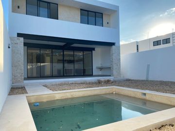 Residencia en venta! privada con amenidades al norte de la ciudad! Conkal!