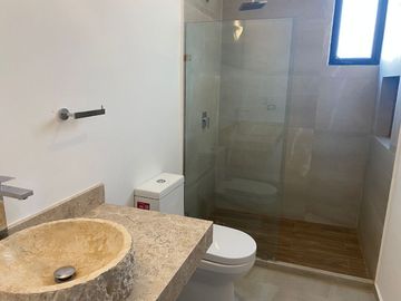 Residencia en venta! privada con amenidades al norte de la ciudad! Conkal!