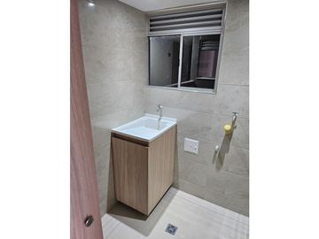 SE VENDE APARTAMENTO EN  MIRAMAR