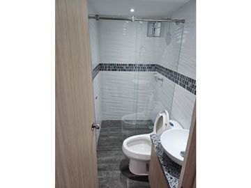 SE VENDE APARTAMENTO EN  MIRAMAR
