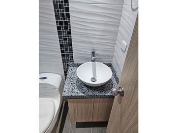 SE VENDE APARTAMENTO EN  MIRAMAR