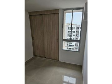 SE VENDE APARTAMENTO EN  MIRAMAR