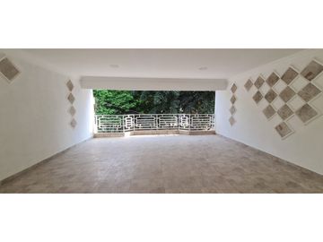 VENTA DE CASA DE TRES PISOS UNIFAMILIAR EN EL CANEY ID 701