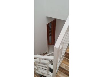 VENTA DE CASA DE TRES PISOS UNIFAMILIAR EN EL CANEY ID 701