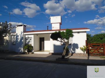 K103MC- 2 Casas con bajada al Rio Panaholma en Villa Cura Brochero