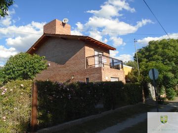 K103MC- 2 Casas con bajada al Rio Panaholma en Villa Cura Brochero