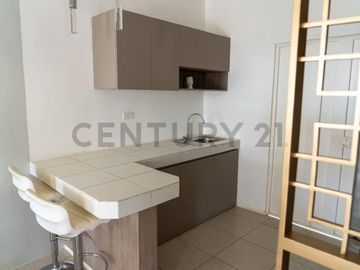 Casas de Estreno en Venta en Urbanización Paseo del Sol, Vía a la Costa