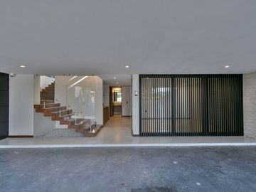 Casa en Venta Puerta Las Lomas (Coto Lagos) con Vista Al Lago