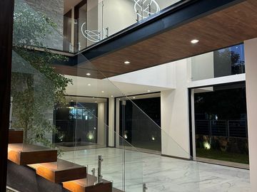 Casa en Venta Puerta Las Lomas (Coto Lagos) con Vista Al Lago