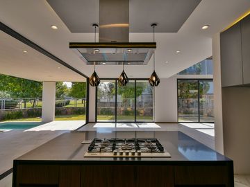 Casa en Venta Puerta Las Lomas (Coto Lagos) con Vista Al Lago