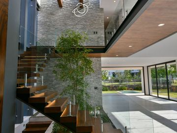 Casa en Venta Puerta Las Lomas (Coto Lagos) con Vista Al Lago