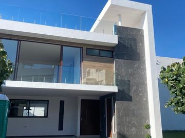 ESTRENA YA CASA DE 4 RECÁMARAS EN PARQUE CHIHUAHUA !!!!!